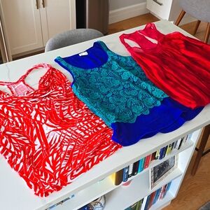 Bundle of 3 Club Monaco Sleeveless Tops Size Medium